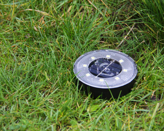 Solcelle lampe til haven