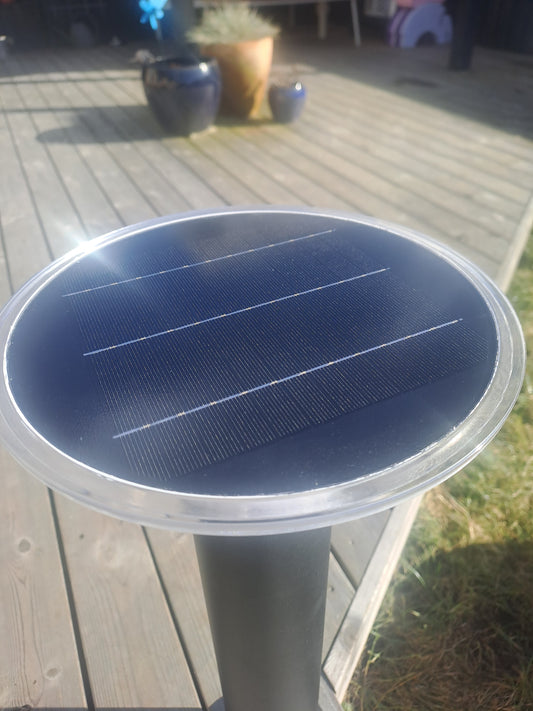 Aurora smart-solcellelampe