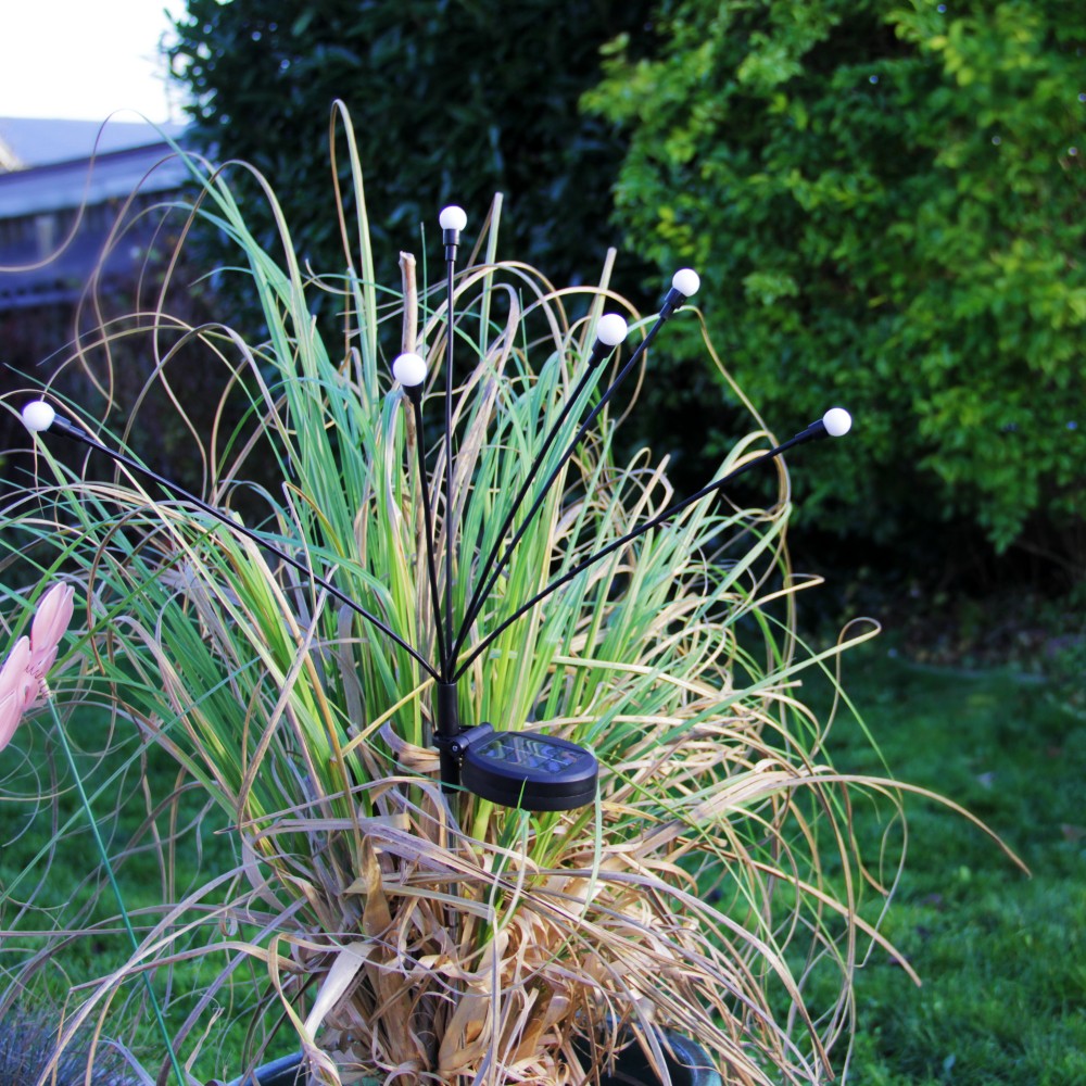 Lyng solcelle lampe med 6 pærer